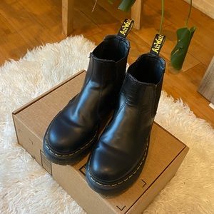 Dr Martens Bex Chelsea boots size 7